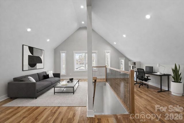 543 30th Avenue NW, Hickory, NC 28601