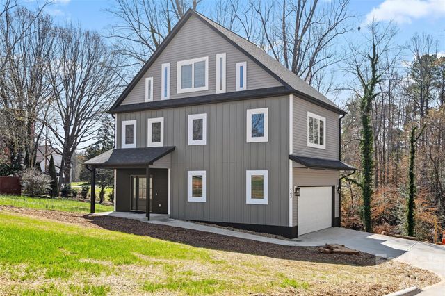 543 30th Avenue NW, Hickory, NC 28601