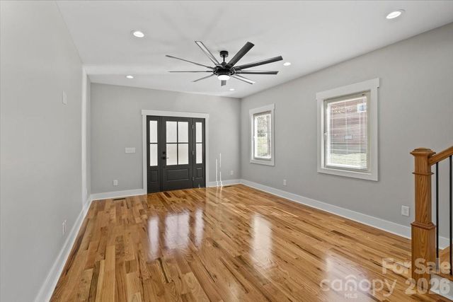 543 30th Avenue NW, Hickory, NC 28601