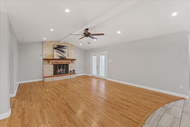 5429 Enderly Place, Dallas, TX 75227