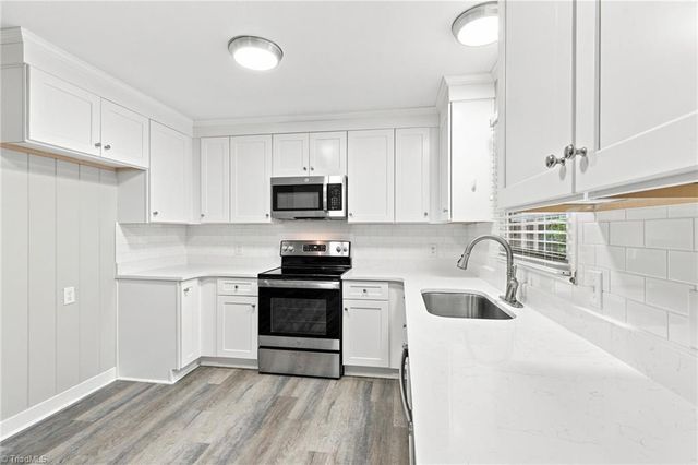 399 Wildwood Lane, Winston-salem, NC 27107