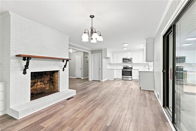 399 Wildwood Lane, Winston-salem, NC 27107