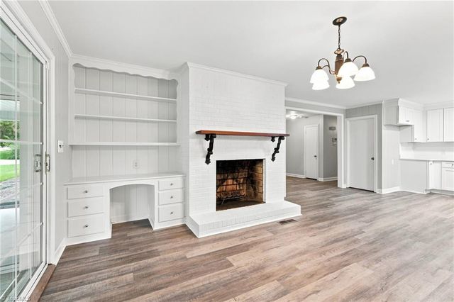399 Wildwood Lane, Winston-salem, NC 27107