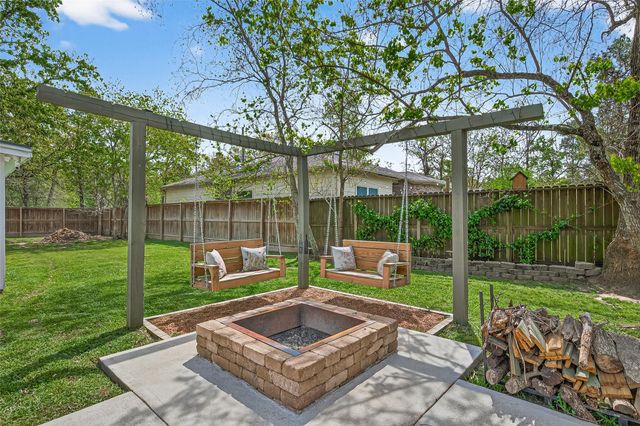 1619 Ashway Street, Conroe, TX 77385