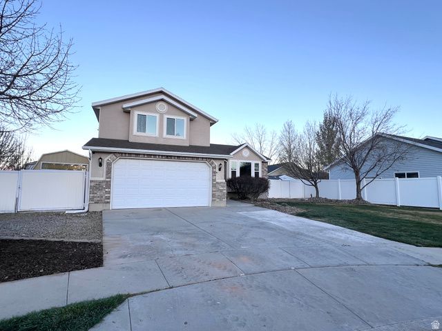 11831 S CARBIDE CT, Herriman, UT 84096