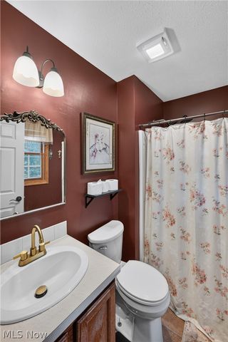 136 Joel Drive, Mogadore, OH 44260