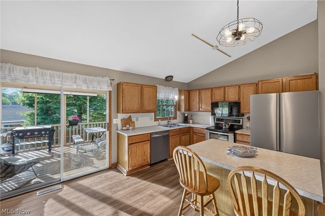 136 Joel Drive, Mogadore, OH 44260