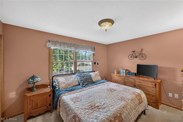 136 Joel Drive, Mogadore, OH 44260