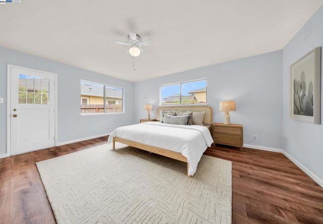 1811 3rd St, Alameda, CA 94501