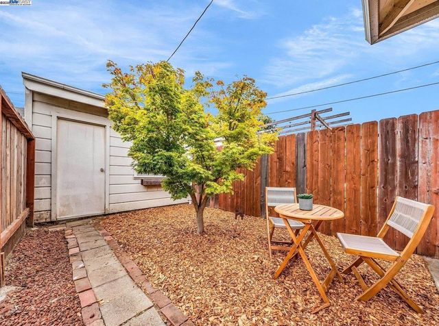 1811 3rd St, Alameda, CA 94501