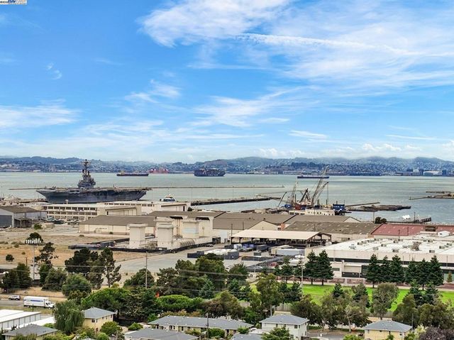 1811 3rd St, Alameda, CA 94501