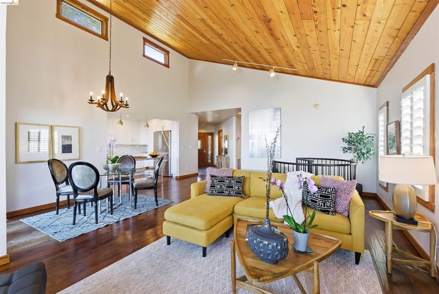 8440 Terrace Dr, El Cerrito, CA 94530