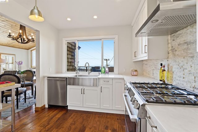 8440 Terrace Dr, El Cerrito, CA 94530