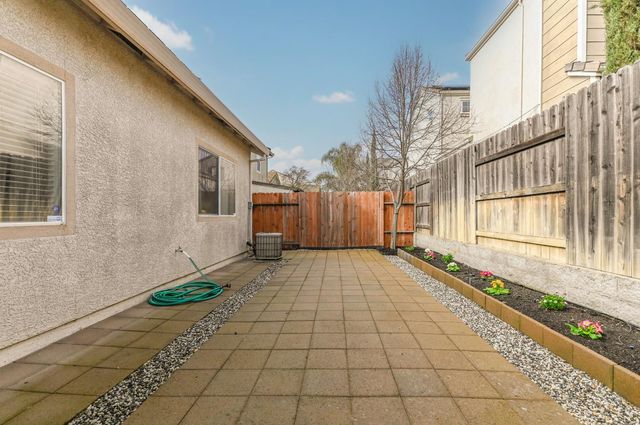 3618 Cooper Isl Rd, West Sacramento, CA 95691