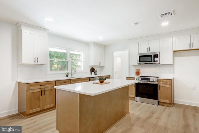 828 BROOKSIDE RD, Pottstown, PA 19464