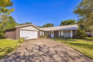 3201 Nottingham Road, Ocean Springs, MS 39564