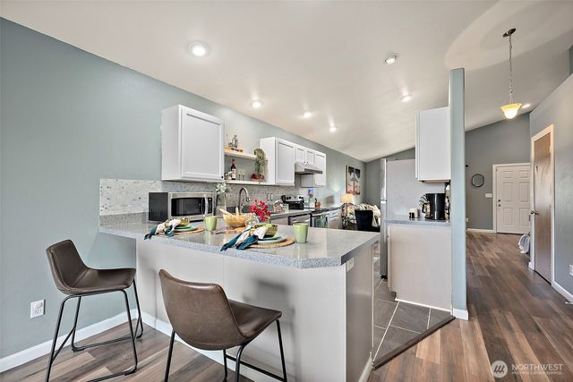 16340 Cascadian Avenue SE, Yelm, WA 98597