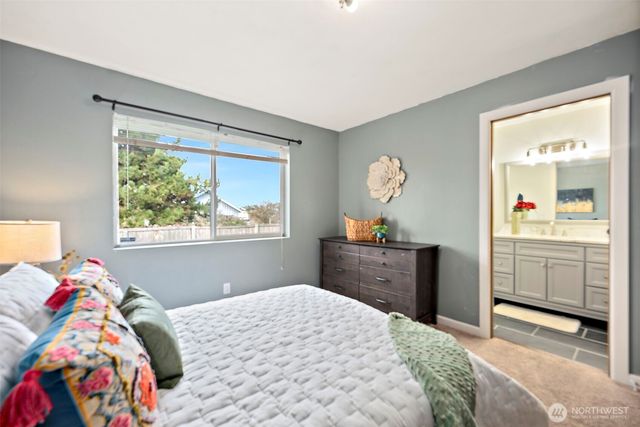 16340 Cascadian Avenue SE, Yelm, WA 98597