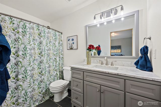 16340 Cascadian Avenue SE, Yelm, WA 98597