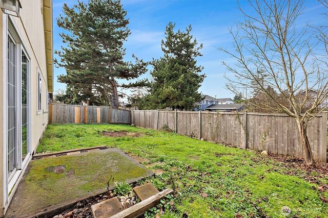 16340 Cascadian Avenue SE, Yelm, WA 98597