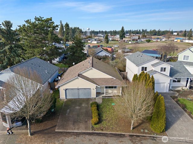 16340 Cascadian Avenue SE, Yelm, WA 98597