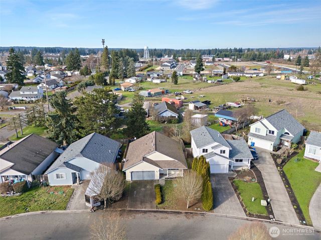 16340 Cascadian Avenue SE, Yelm, WA 98597