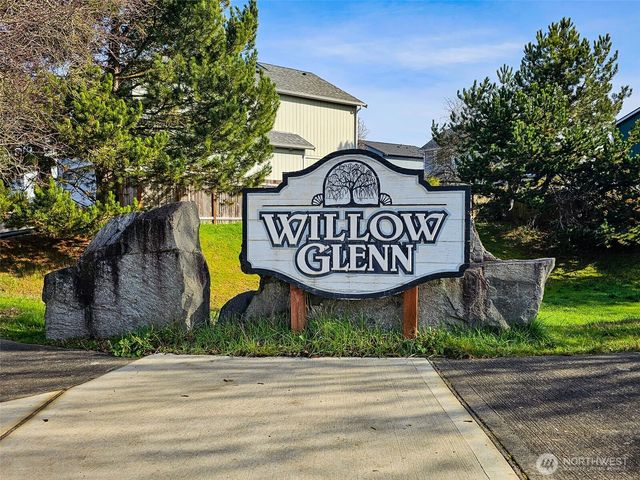 16340 Cascadian Avenue SE, Yelm, WA 98597