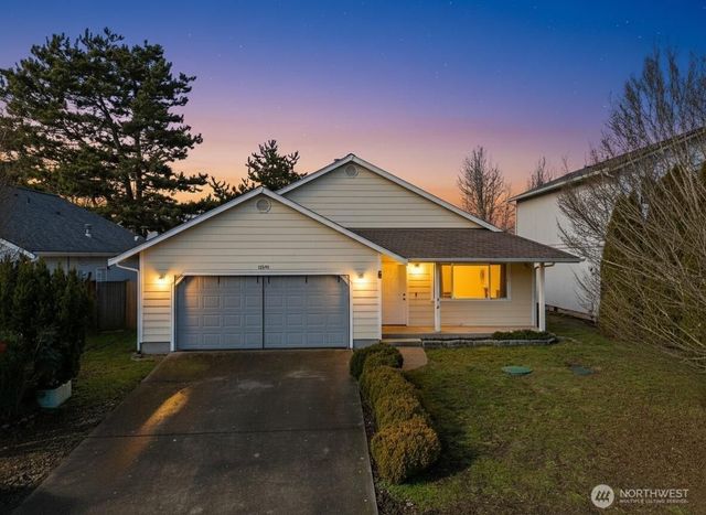 16340 Cascadian Avenue SE, Yelm, WA 98597