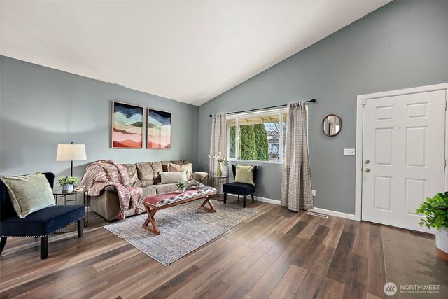 16340 Cascadian Avenue SE, Yelm, WA 98597