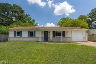1105 Sir Gawaine DR, Chesapeake, VA 23323