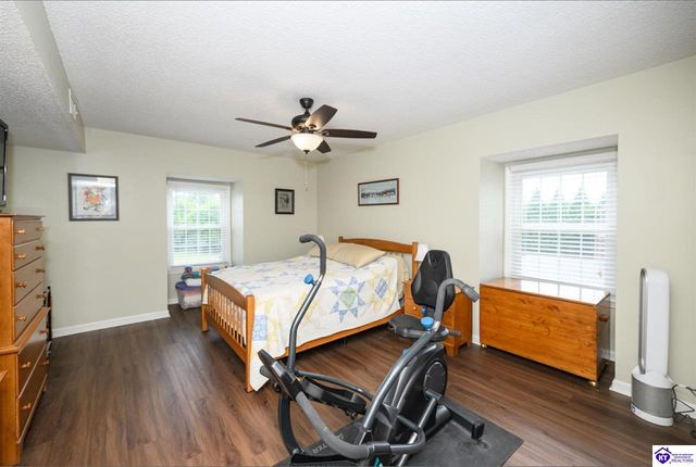 103 Freeman Green Drive, Elizabethtown, KY 42701