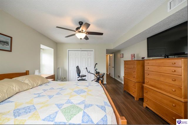 103 Freeman Green Drive, Elizabethtown, KY 42701