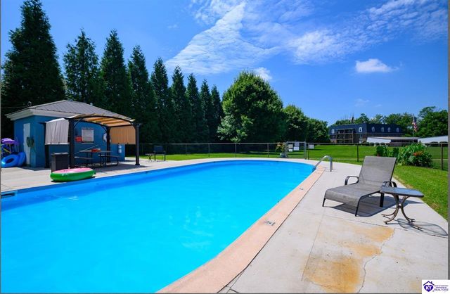 103 Freeman Green Drive, Elizabethtown, KY 42701