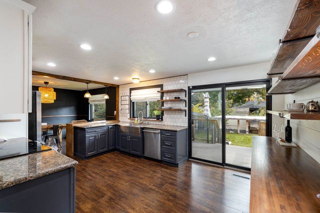 6021 S NAPA St, Spokane, WA 99223