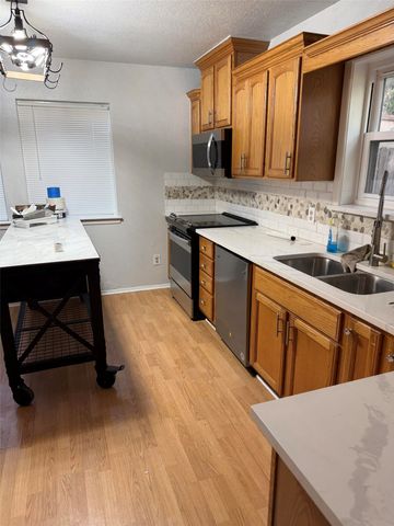 3626 Lake Pontchartrain Drive, Arlington, TX 76016