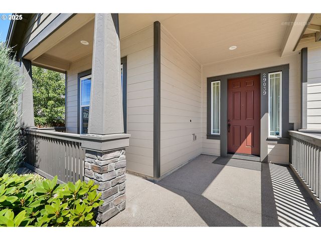29039 Nw KEENON St, North Plains, OR 97133
