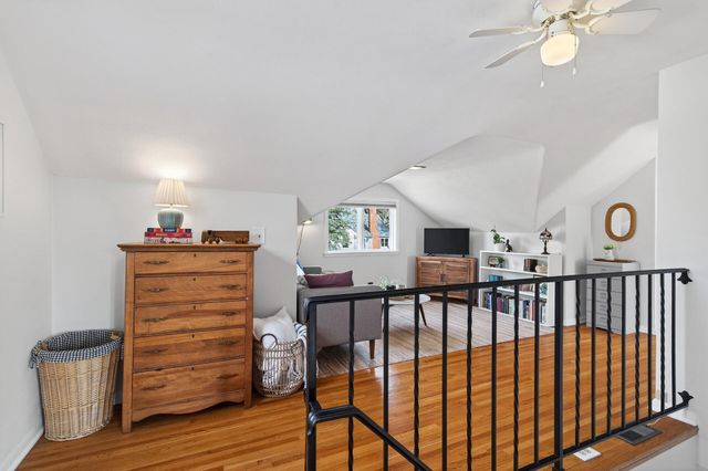 1200 Leland Road E, Maplewood, MN 55109