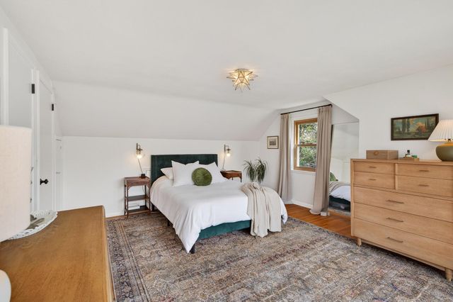 1200 Leland Road E, Maplewood, MN 55109