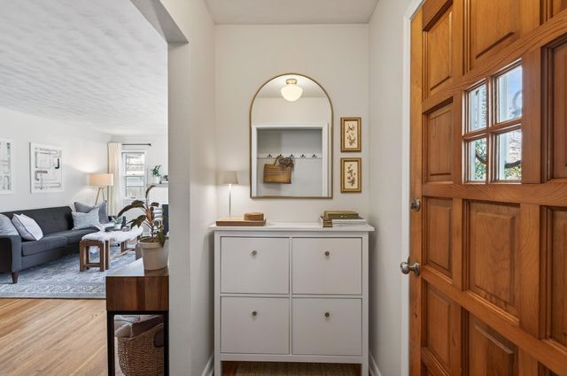 1200 Leland Road E, Maplewood, MN 55109