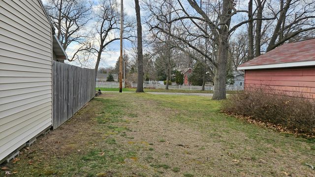 209 S Marshall Street, New Buffalo, MI 49117