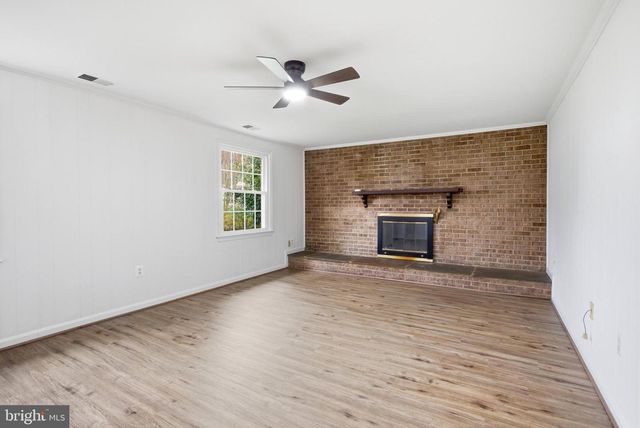 9307 SHARI DR, Fairfax, VA 22032