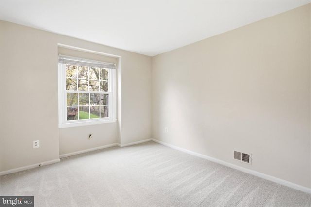 9307 SHARI DR, Fairfax, VA 22032