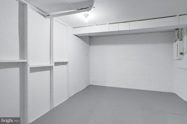 9307 SHARI DR, Fairfax, VA 22032