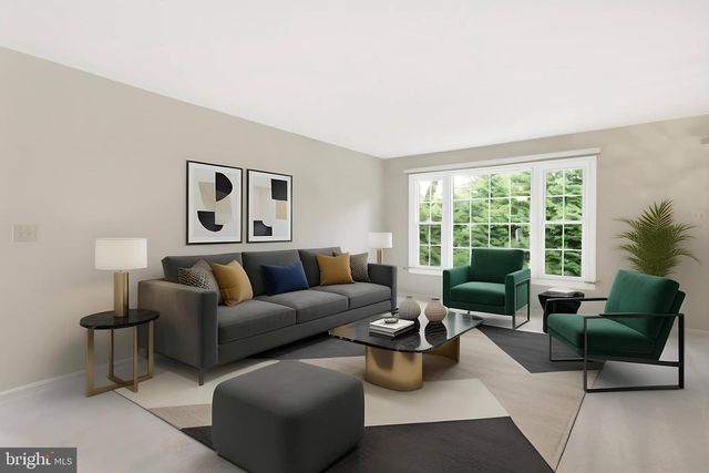 9307 SHARI DR, Fairfax, VA 22032