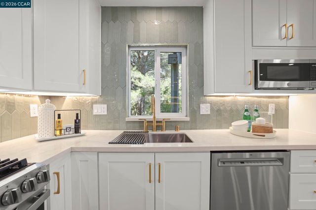 1224 Singingwood Ct 2, Walnut Creek, CA 94595