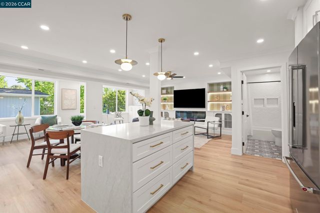 1224 Singingwood Ct 2, Walnut Creek, CA 94595