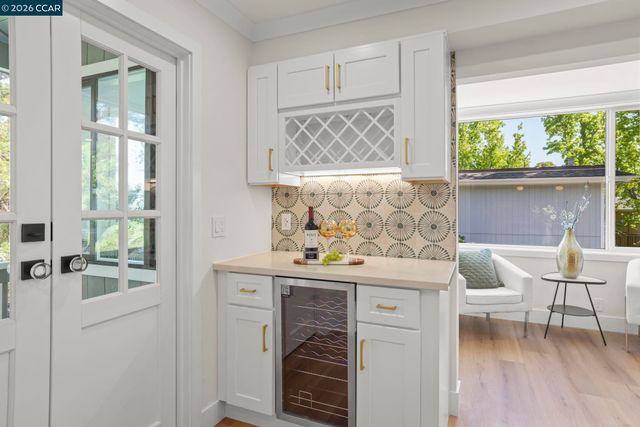 1224 Singingwood Ct 2, Walnut Creek, CA 94595