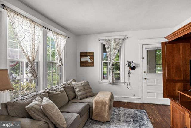 823 COLUMBIA AVE, Palmyra, NJ 08065