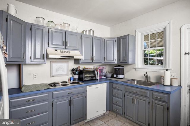 823 COLUMBIA AVE, Palmyra, NJ 08065