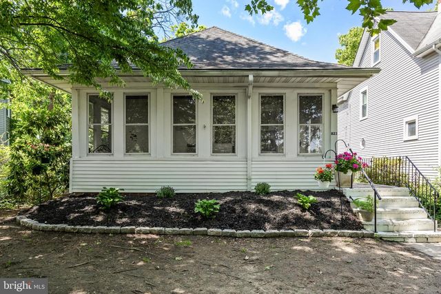 823 COLUMBIA AVE, Palmyra, NJ 08065